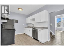 294 LOUIS AVENUE - 3