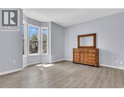 294 LOUIS AVENUE - 7