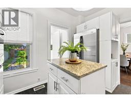 916 LINCOLN ROAD - 11