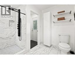 916 LINCOLN ROAD - 14