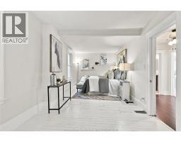 916 LINCOLN ROAD - 18