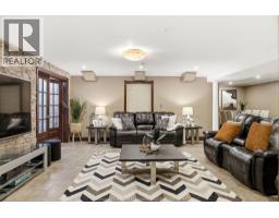 205 CLUBVIEW DRIVE - 31