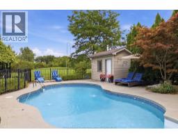 205 CLUBVIEW DRIVE - 44
