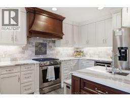 205 CLUBVIEW DRIVE - 7