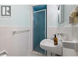 3760 VICTORIA BOULEVARD - 18