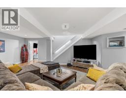 414 CHAMBERS - 32