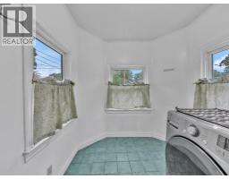 2318 CHANDLER - 22