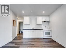 22 Main St. E. - 39