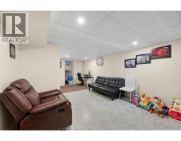 6384 THORNBERRY CRESCENT - 18