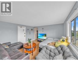 751 WINDSOR AVENUE - 36