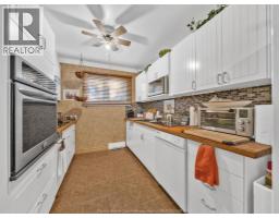 6430 THORNBERRY - 11