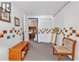 6430 THORNBERRY - 23