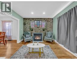 894 DOUGALL - 18