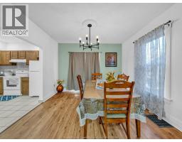 894 DOUGALL - 22