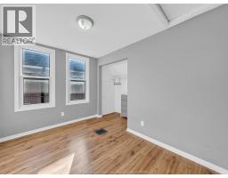 894 DOUGALL - 8