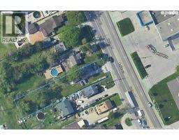 2945 & 2951 WALKER - 4