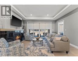 72 Redwood AVENUE - 10