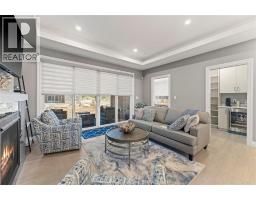 72 Redwood AVENUE - 11