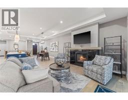 72 Redwood AVENUE - 12