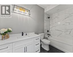 72 Redwood AVENUE - 18