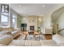 525 MAGUIRE STREET - 12