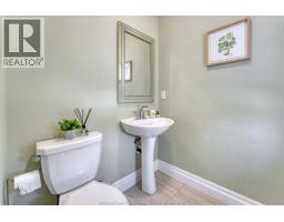 525 MAGUIRE STREET - 24