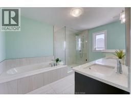 525 MAGUIRE STREET - 28