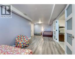 525 MAGUIRE STREET - 44
