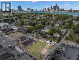 934-938 WYANDOTTE STREET East - 7