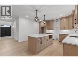 468 MARLA CRESCENT - 15