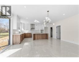 2584 MAYFAIR - 11
