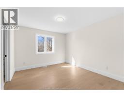 2584 MAYFAIR - 19
