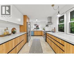 2371 RIVERSIDE DRIVE West - 11
