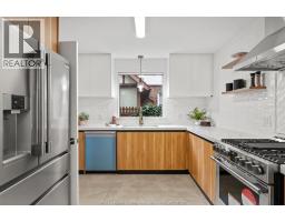 2371 RIVERSIDE DRIVE West - 13