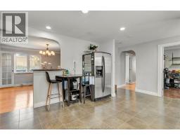 805 ROSELAWN - 6