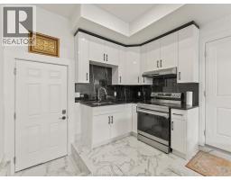 1320 GRAND MARAIS ROAD East - 33