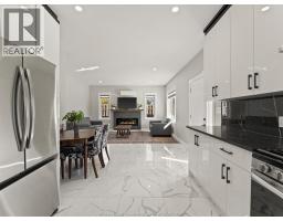 1320 GRAND MARAIS ROAD East - 43
