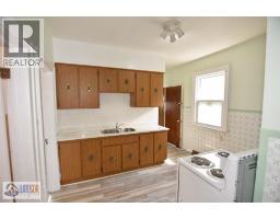 558 ELM - 15