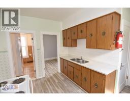 558 ELM - 17