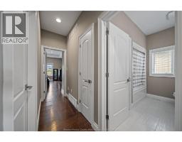 24 PEACHTREE LANE - 20