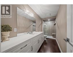 24 PEACHTREE LANE - 34