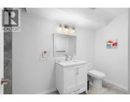 1078 CHARLOTTE CRESCENT - 47