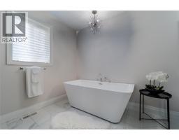 34 Noble COURT - 16