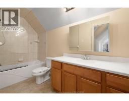 2055 HICKORY LANE - 37