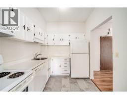 3950 WYANDOTTE STREET UnitNo. 105 - 11