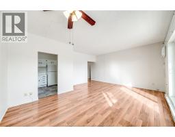 3950 WYANDOTTE STREET UnitNo. 105 - 19