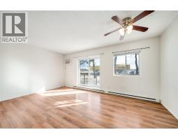 3950 WYANDOTTE STREET UnitNo. 105 - 20