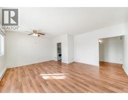 3950 WYANDOTTE STREET UnitNo. 105 - 22