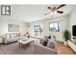 3950 WYANDOTTE STREET UnitNo. 105 - 8