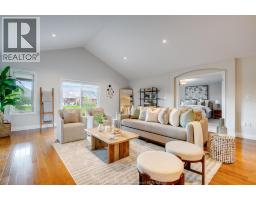 1181 Hayes - 9